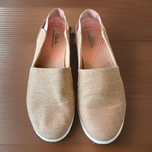 Clarks Breeze Women’s Pink Sparkle Slip On Sneaker Shoes Size 10